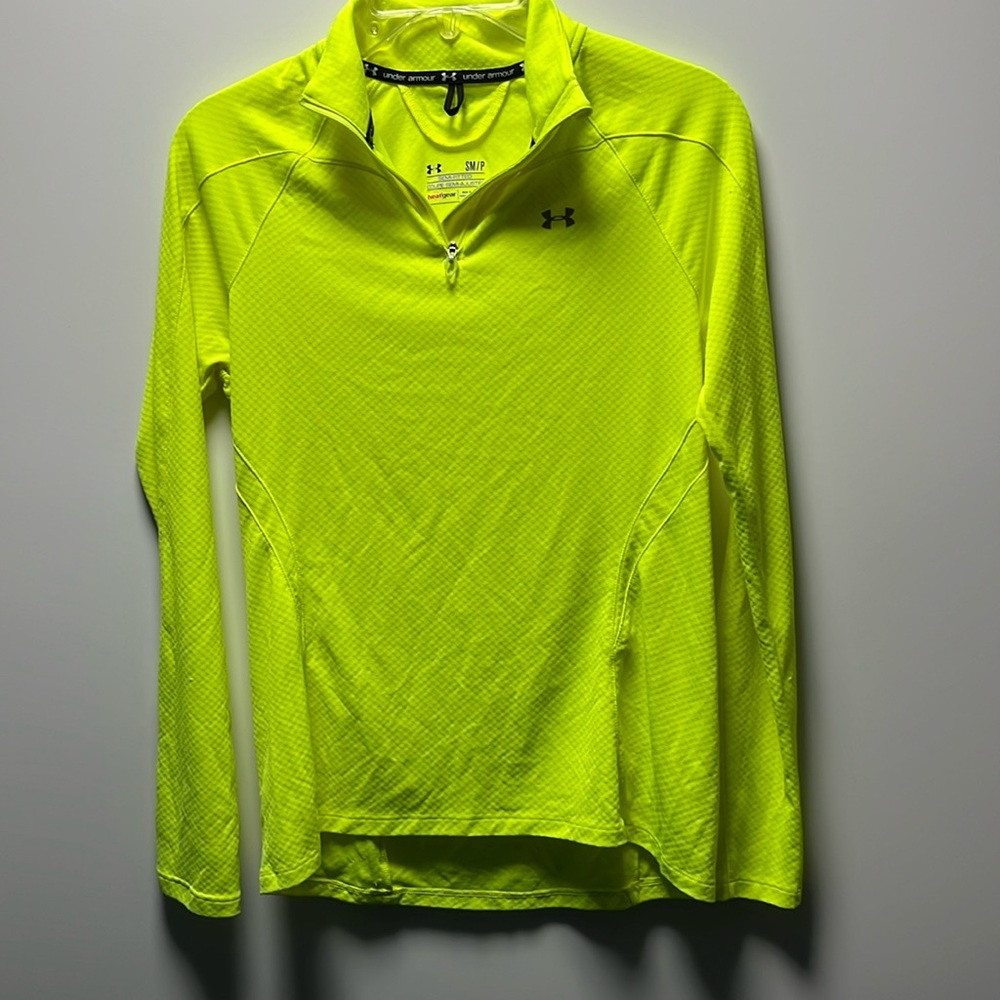 Neon Under Armour Semi-Fitted headgear quarter zip  small